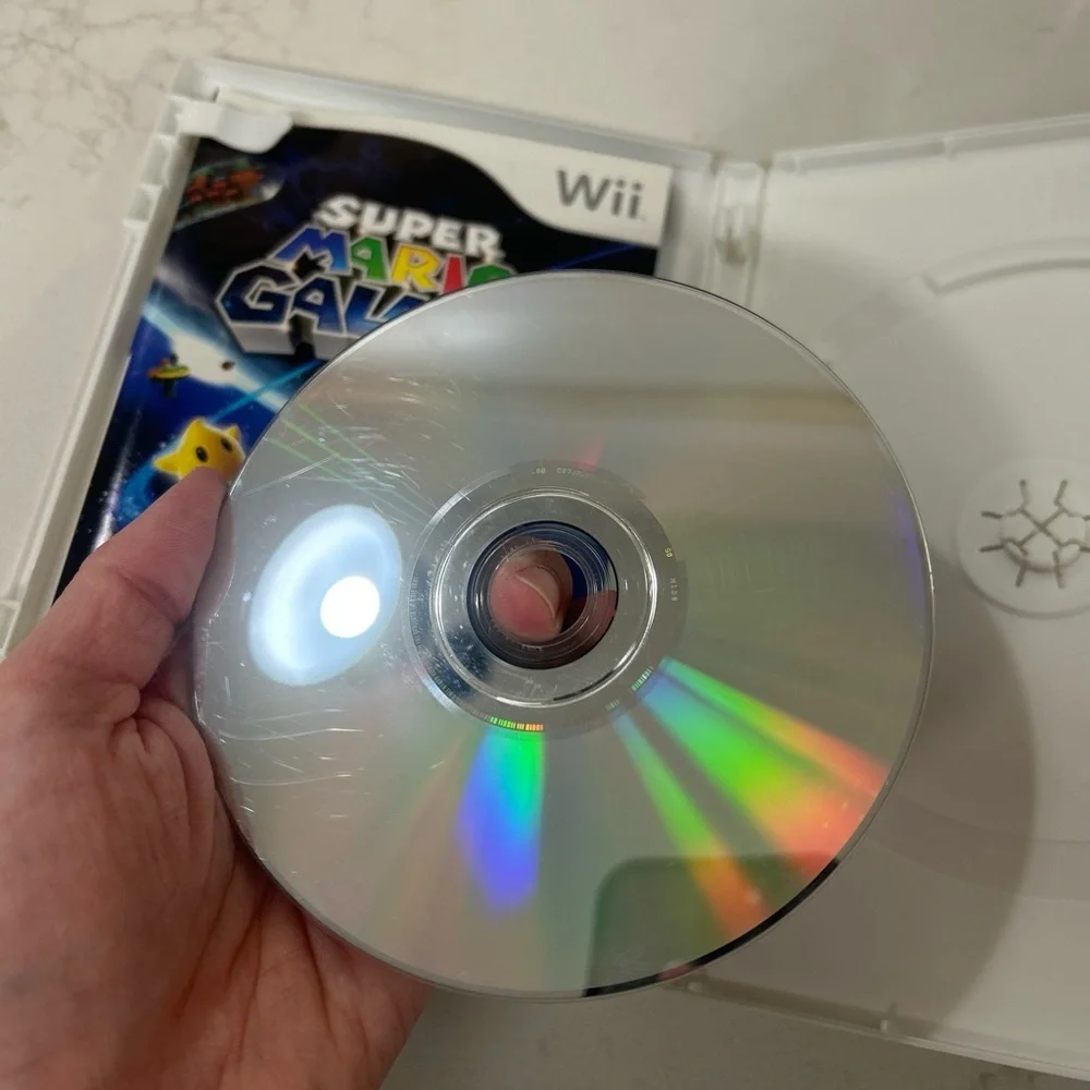 Wii Super Mario Galaxy Video Game Manual Included